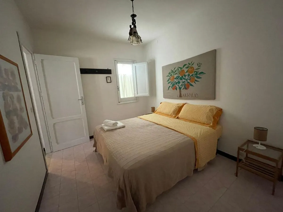 Appartamento Cortile Via Sales 11 Erice