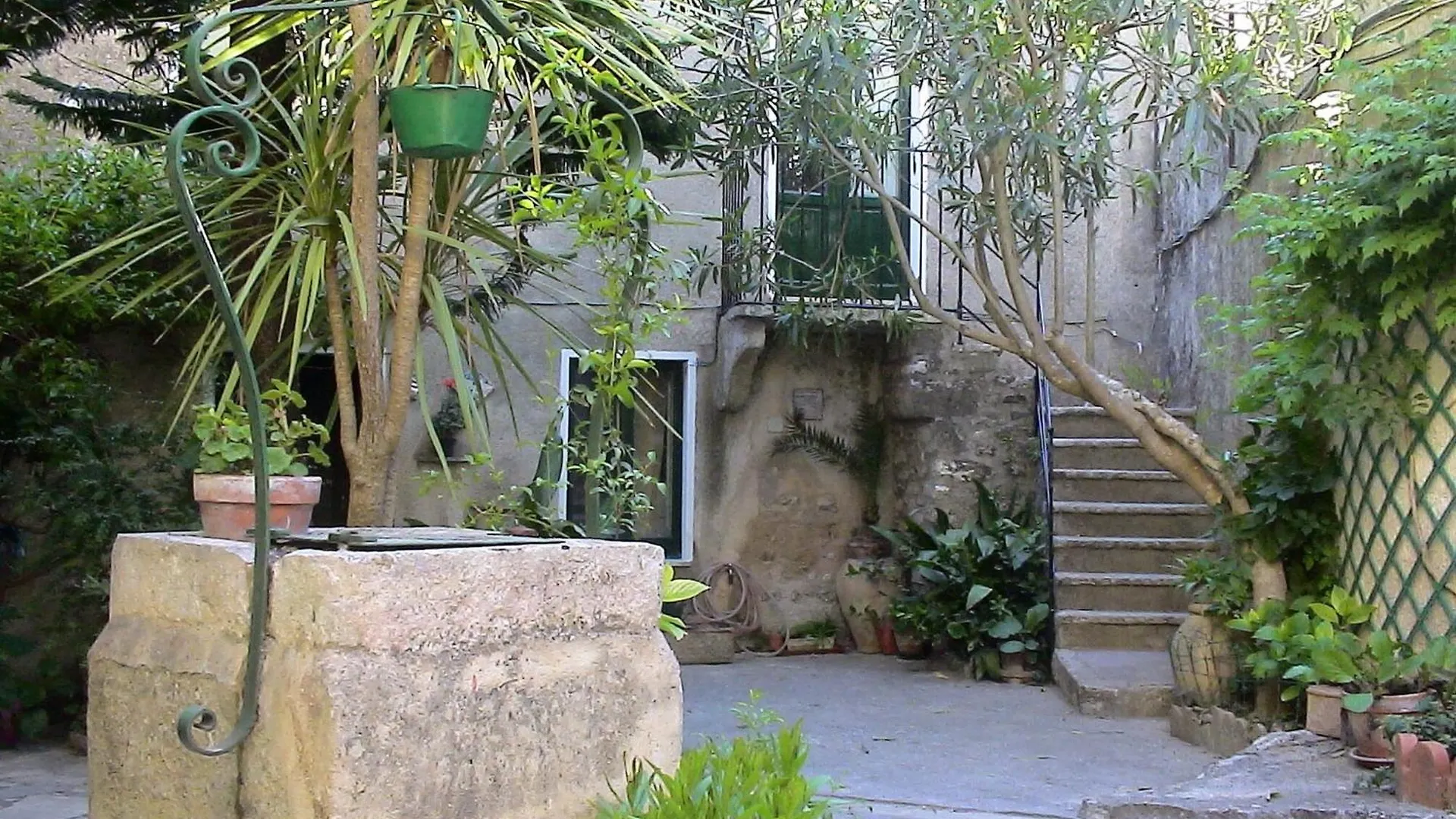 Cortile Via Sales 11 Apartment Erice